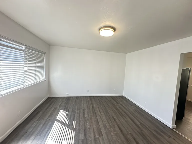 3408 68th Ave — Photo 5