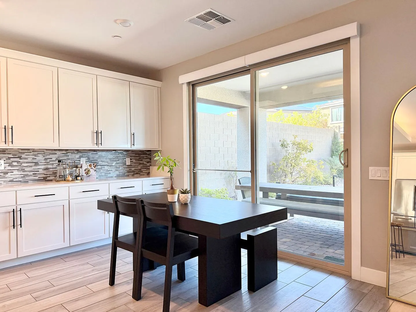 3bd/2.5bath 2-Story Single Family Home! — Photo 3