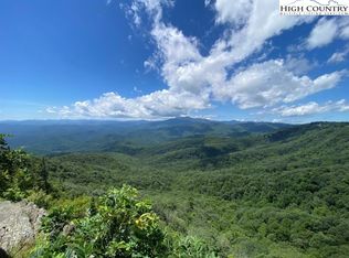 13 Twin Oaks Mountain Boulevard, Sparta, NC 28675