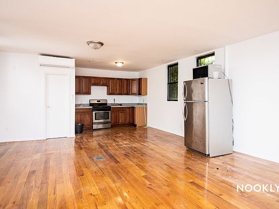 2nd image of 78 Ten Eyck St #1V