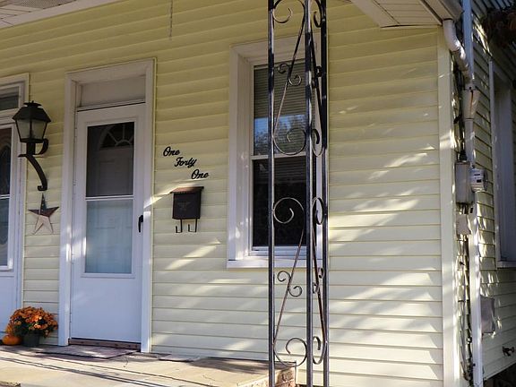 Front Porch Entry