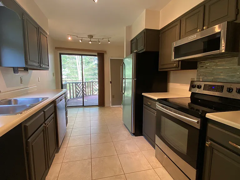 107 Windward Dr SW — Photo 8