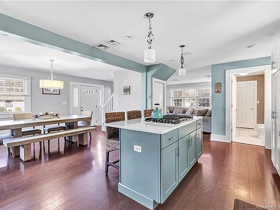 5th image of 46 Spindrift Ln