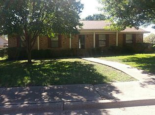 546 Meadow Heath Ln, Dallas, TX