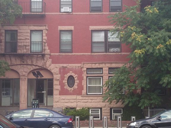2nd image of 499 Park Dr APT 4