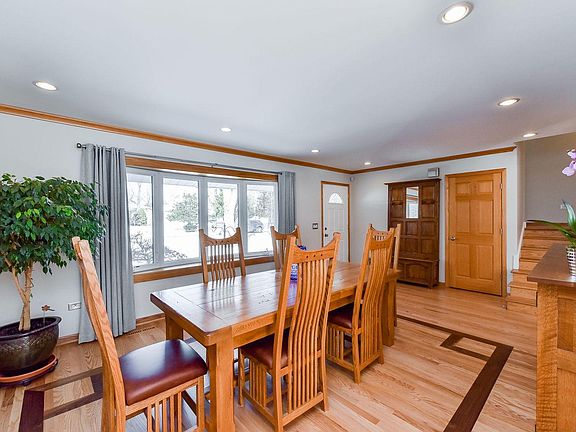 3rd image of 17W171 Monterey Ave