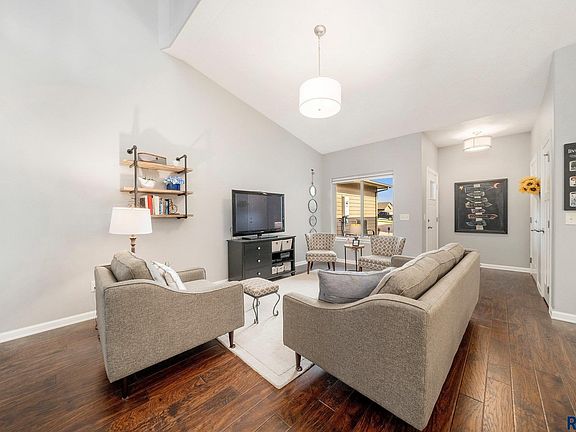 2nd image of 4427 S Townsley Pl