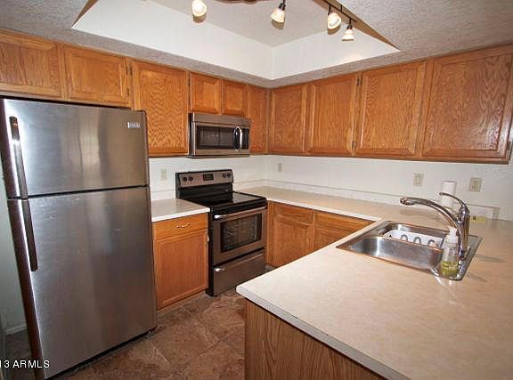 4th image of 819 N COLLEGE Avenue #J134