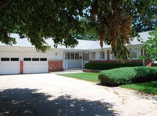2312 Meadow Ln NE, Cedar Rapids, IA 52402