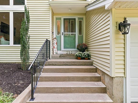 2nd image of 252 Breckenridge St