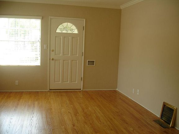 4th image of 1 Pass Ave #127