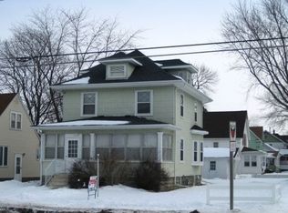 729 Hammond Ave, Waterloo, IA 50702