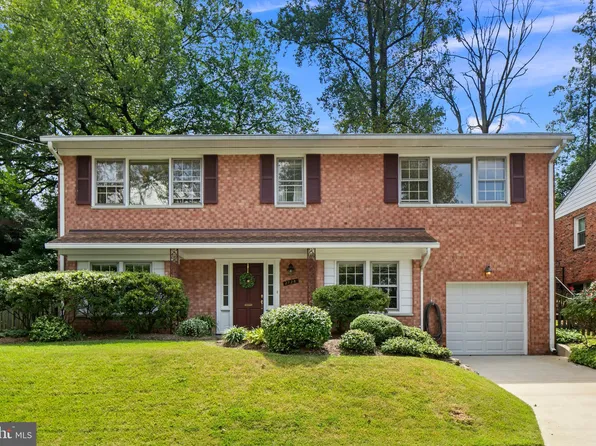 2728 S Grove St, Arlington, VA 22202