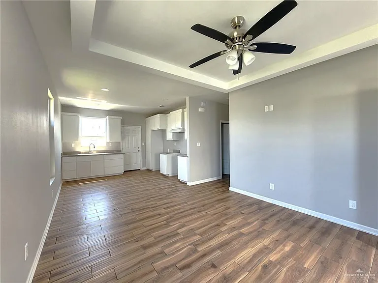 805 W Los Tesoros Dr #4 — Photo 5