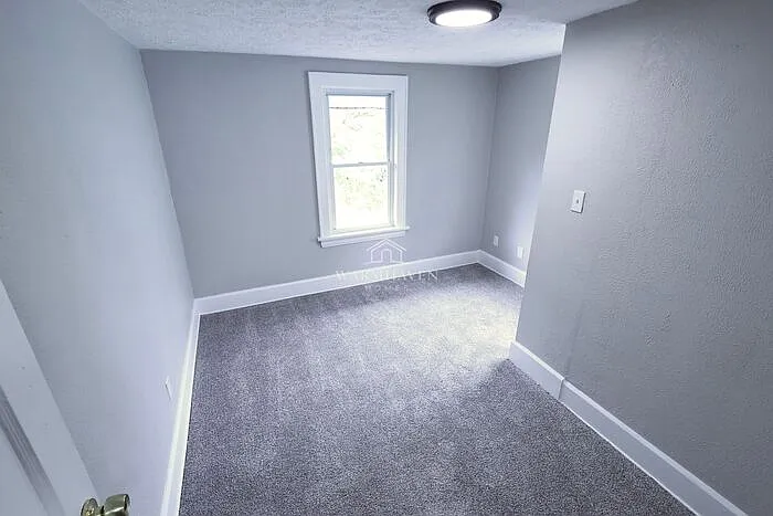 1318 Arnold Ave — Photo 12