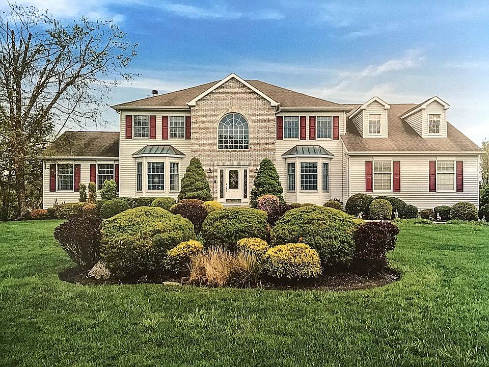 1st image of 30 Elena Ct