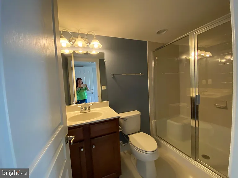 16704 Shackleford Way — Photo 25