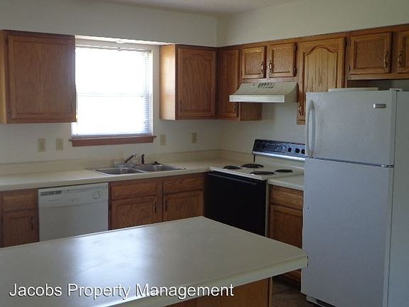5th image of 2505 Northampton Dr