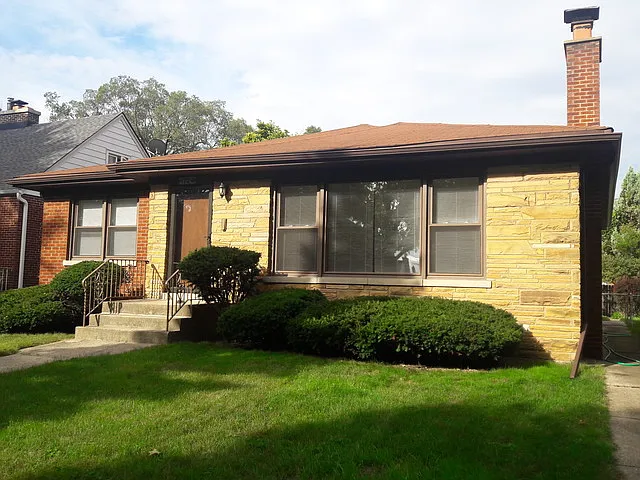 1724 N 77th Ave photo 1