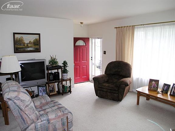 2nd image of 5160 Oakview Dr