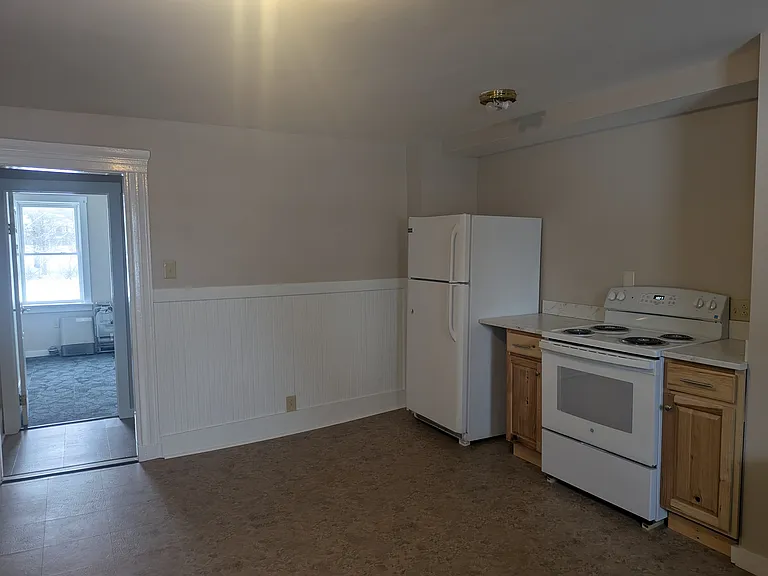 451 Vail Dr #C — Photo 2