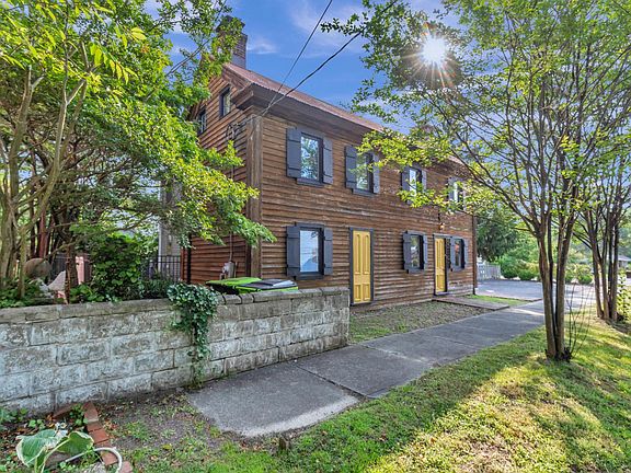 2nd image of 317 Mill St