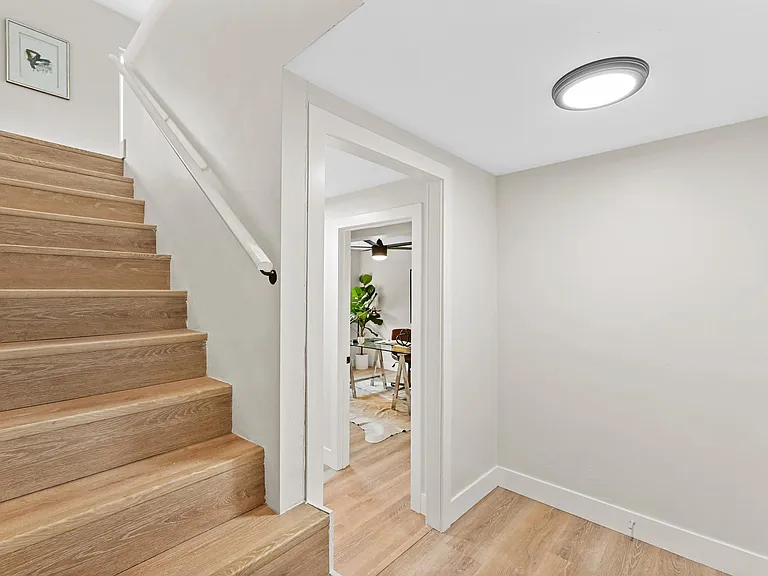 1162 Erica St — Photo 16