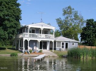 5475 S Gordon Ave, Newaygo, MI 49337