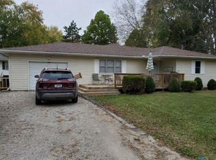 201 W Hiawatha St, Green Ridge, MO 65332