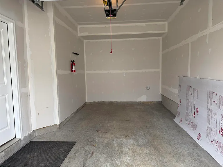 48 Dover Ct #48 — Photo 18