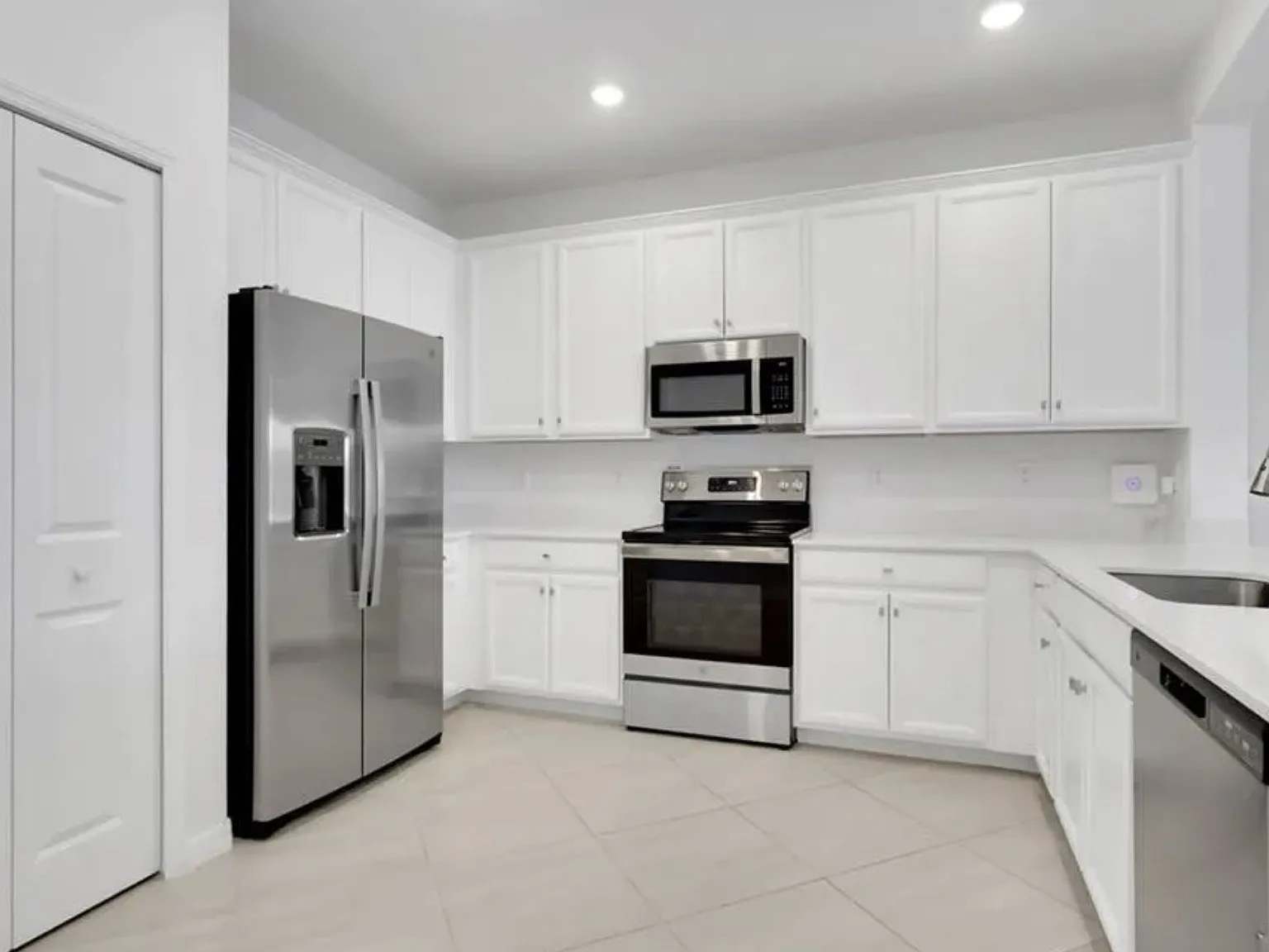 3 bed, 1600 sqft, $2,495 — Photo 4