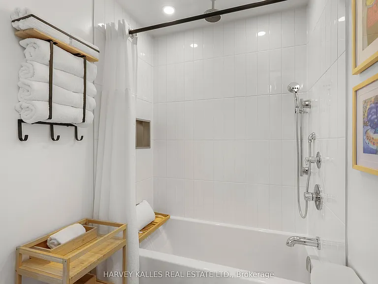 2495 Eglinton Ave W #609 — Photo 18