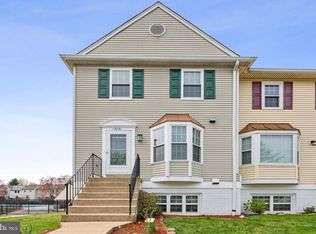 13751 Flowing Brook Ct #40A, Chantilly, VA 20151