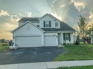 2741 Trillium Ln, Woodstock, IL 60098