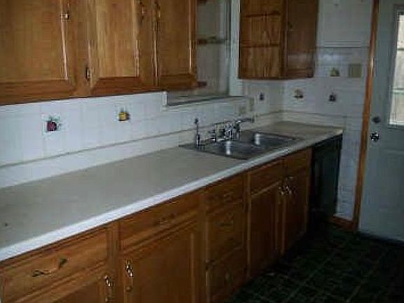 5th image of 14308 Briarcrest Dr