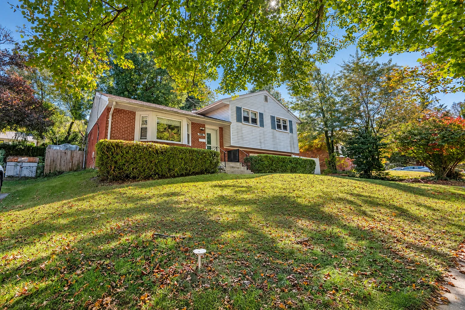 4 bed, 1218 sqft, $3,195 — Photo 4