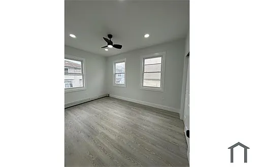 348 Carnegie Pl Photo 1