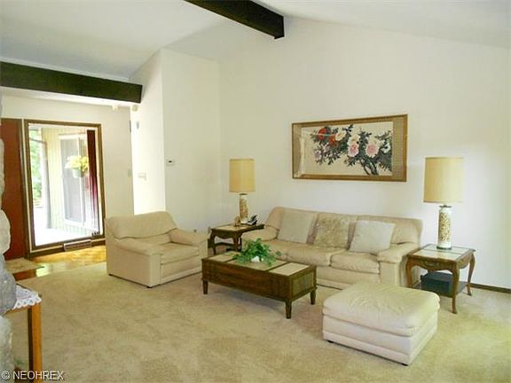 2nd image of 1380 Mockingbird Dr