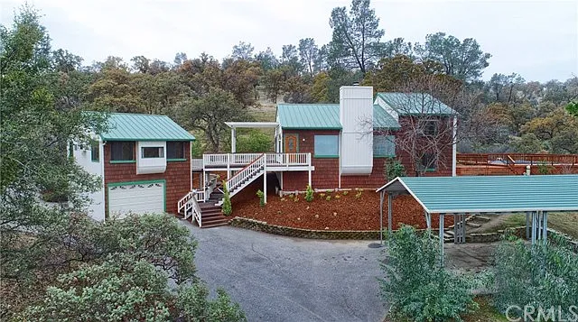 31735 Road 400 photo 1