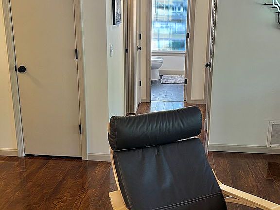5th image of 802 S Fairview Rd APT D13