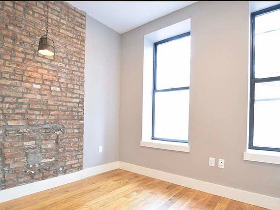 5th image of 421 Rogers Ave APT C2