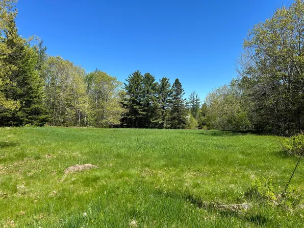 3 Cemetery Road, Gouldsboro, ME 04607