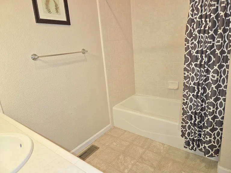 1061 William Ave #C — Photo 15