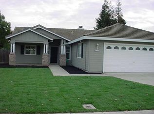 424 W Boesch Dr, Ripon, CA 95366