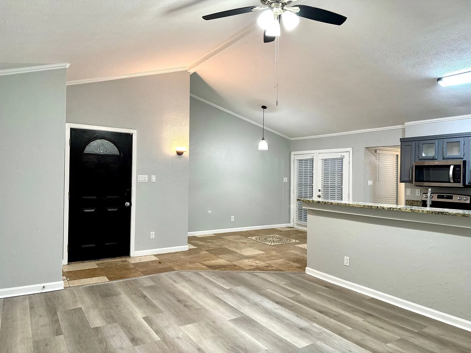 4436 Chapman St — Photo 3