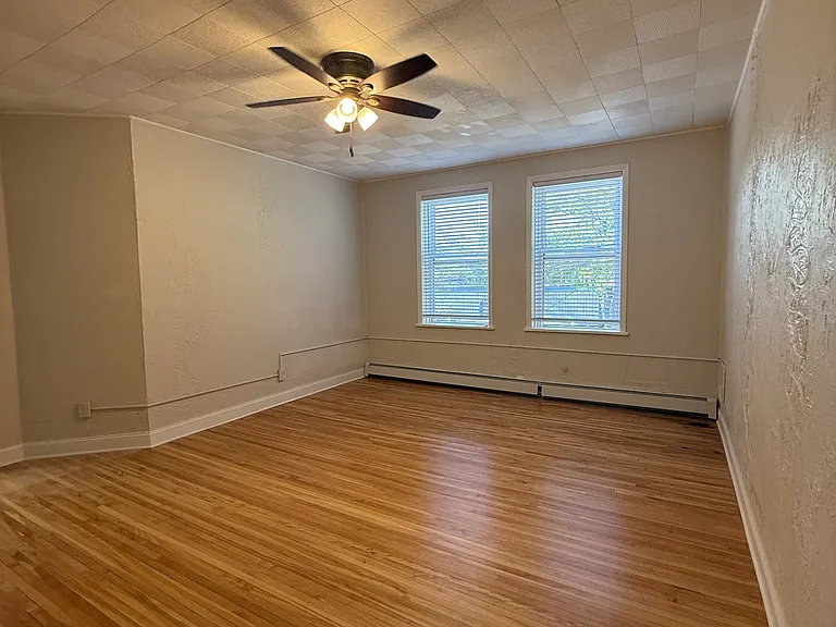 1517 Como Ave SE #2 — Photo 5