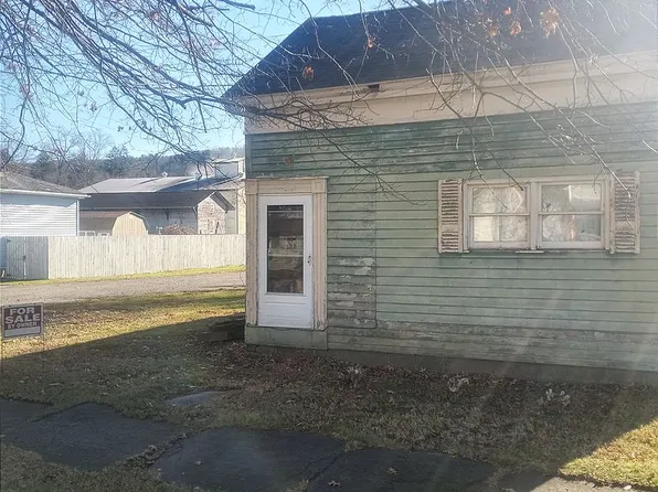 7 Mechanic St, Oxford, NY 13830