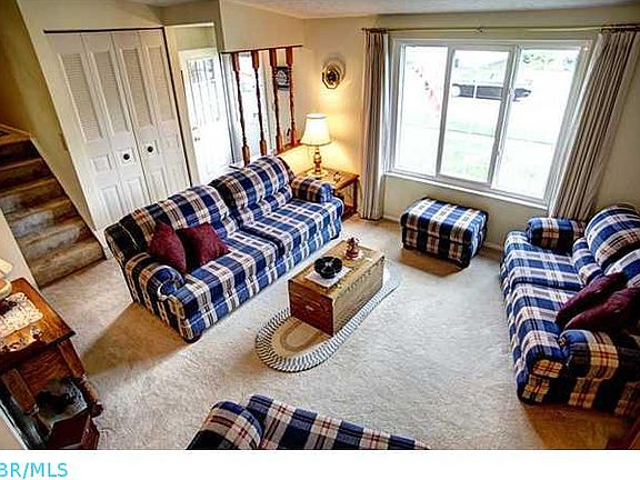 4th image of 8931 Stillwater Dr