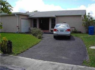 2421 NW 93rd Ln, Sunrise, FL 33322