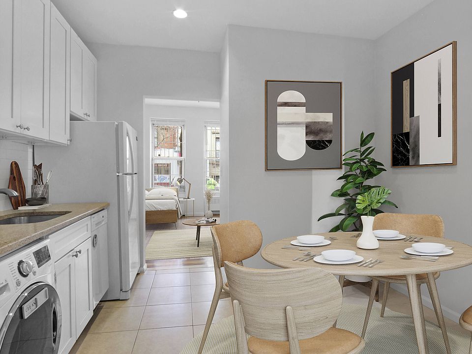 1st image of 76 W 82nd St APT 1A